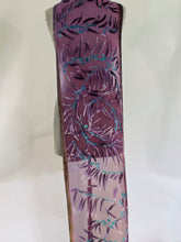 Load image into Gallery viewer, Eucalyptus Scarf in Mauve