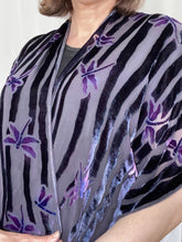 Load image into Gallery viewer, Kimono Jacket in Black with Dragonflies