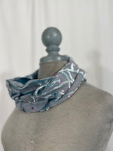 Load image into Gallery viewer, Snow Branches Circle Scarf