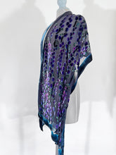 Load image into Gallery viewer, Velvet Scarf/Shawl Hand-Painted with Willows Pattern in black with Violet

