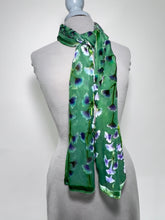 Load image into Gallery viewer, Velvet Scarf with Gingko Leaves in Green
