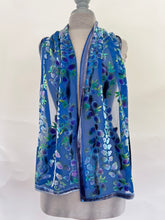 Load image into Gallery viewer, Velvet Scarf with Willows Pattern in Blue
