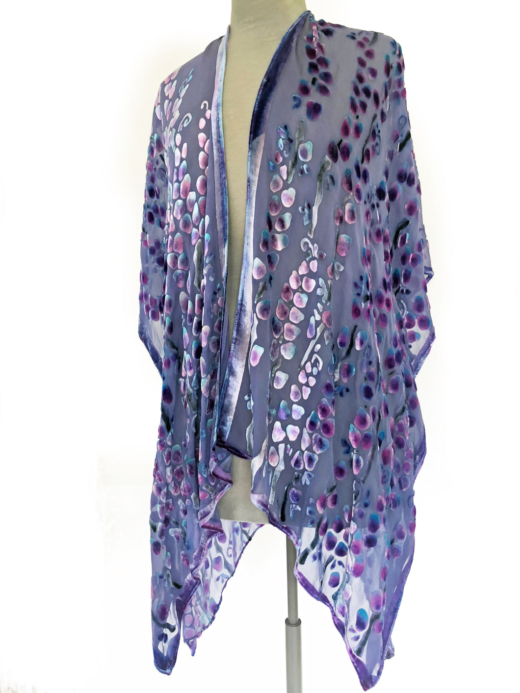 Velvet Kimono with Willow Branches in Purple