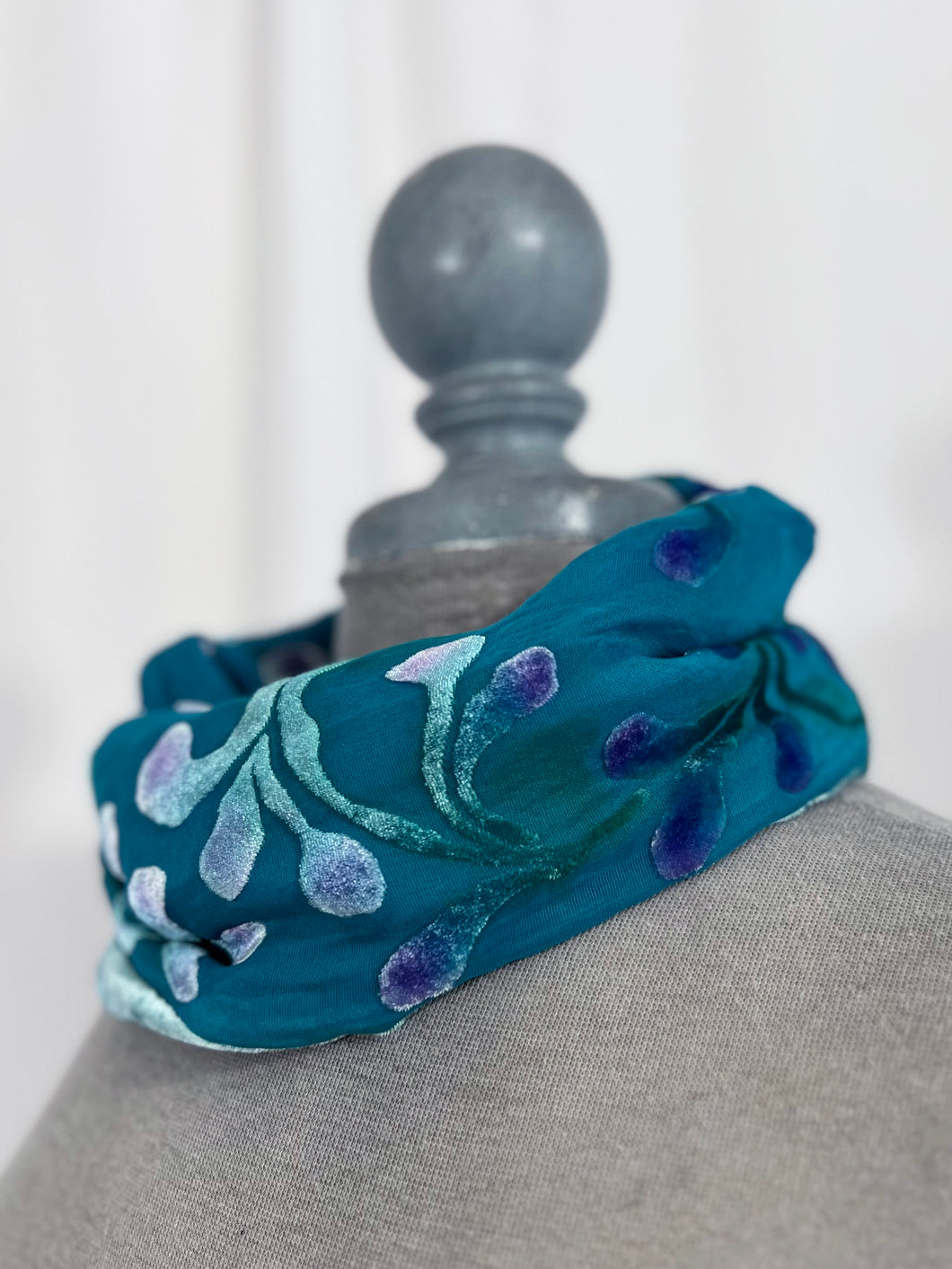 Circle Scarf in Turquoise Blue