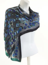 Load image into Gallery viewer, Velvet Scarf with Roses Pattern in Black and Purple.
