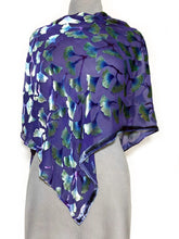 Load image into Gallery viewer, Burnout Velvet Poncho in Purple with Hand-Painted Green Gingko Leaves-Sherit Levin
