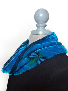 Cowl with Dragonflies in Blue-Sherit Levin