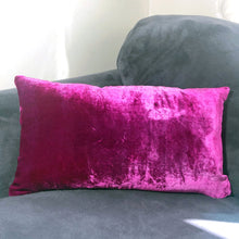 Load image into Gallery viewer, Magenta sold silk velvet back of rectangular pillow
