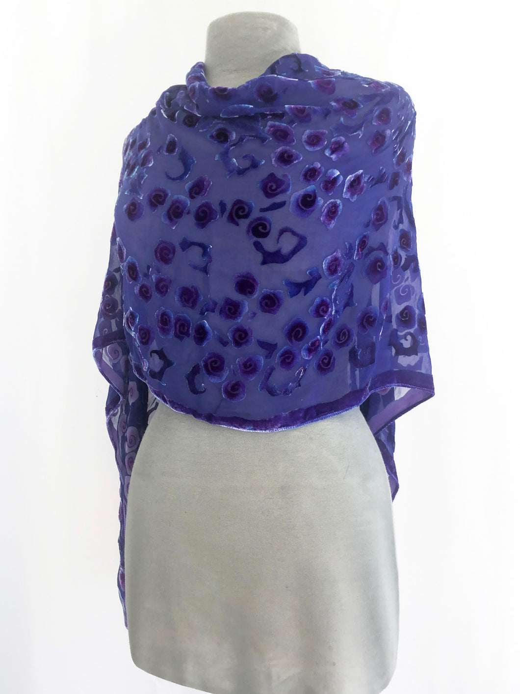 Roses Poncho/Scarf in Purple